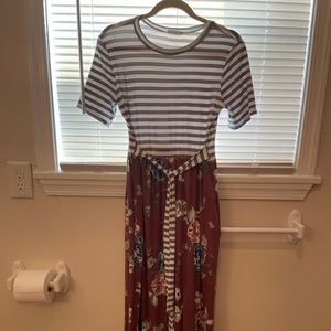 Long church dress with pockets!